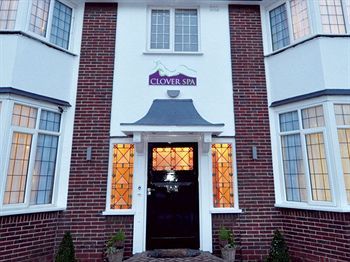 Clover Naturist Spa And Hotel