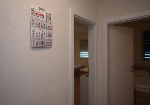 Hostal Ab M�hringen Messe Zimmer