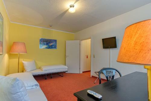 Hotel Elbotel Rostock By Centro