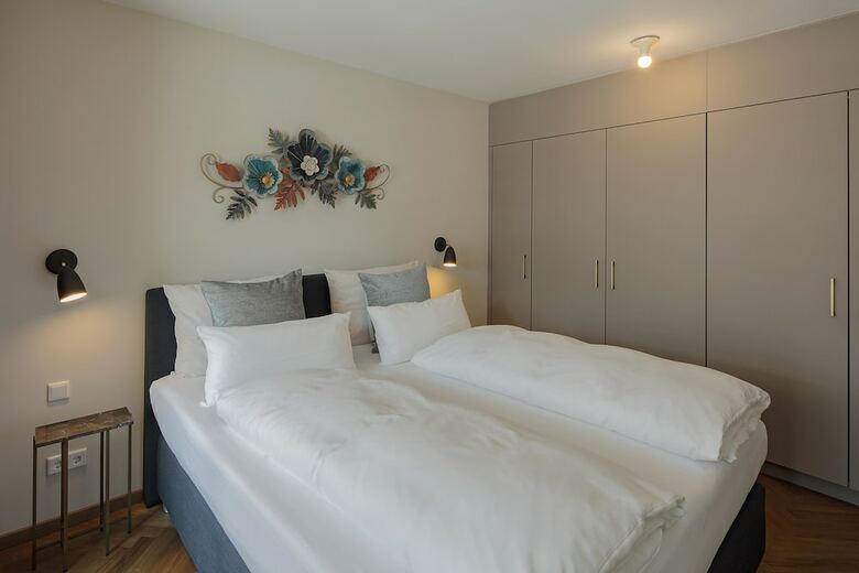 Dd Suites Serviced Apartments