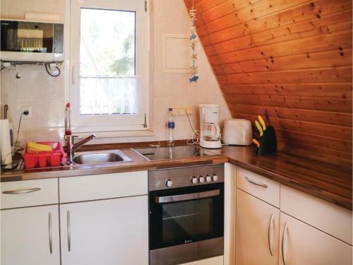 Two-bedroom Holiday Home In Gager/rugen