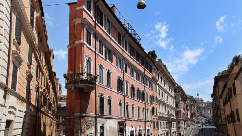 Hotel De Monti