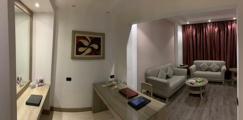 Carlton Al Moaibed Hotel