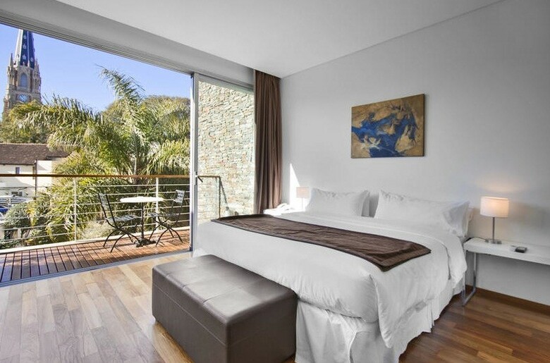 San Isidro Plaza Hotel