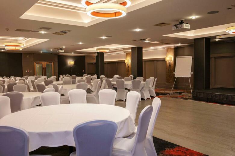 Hotel Crown Moran
