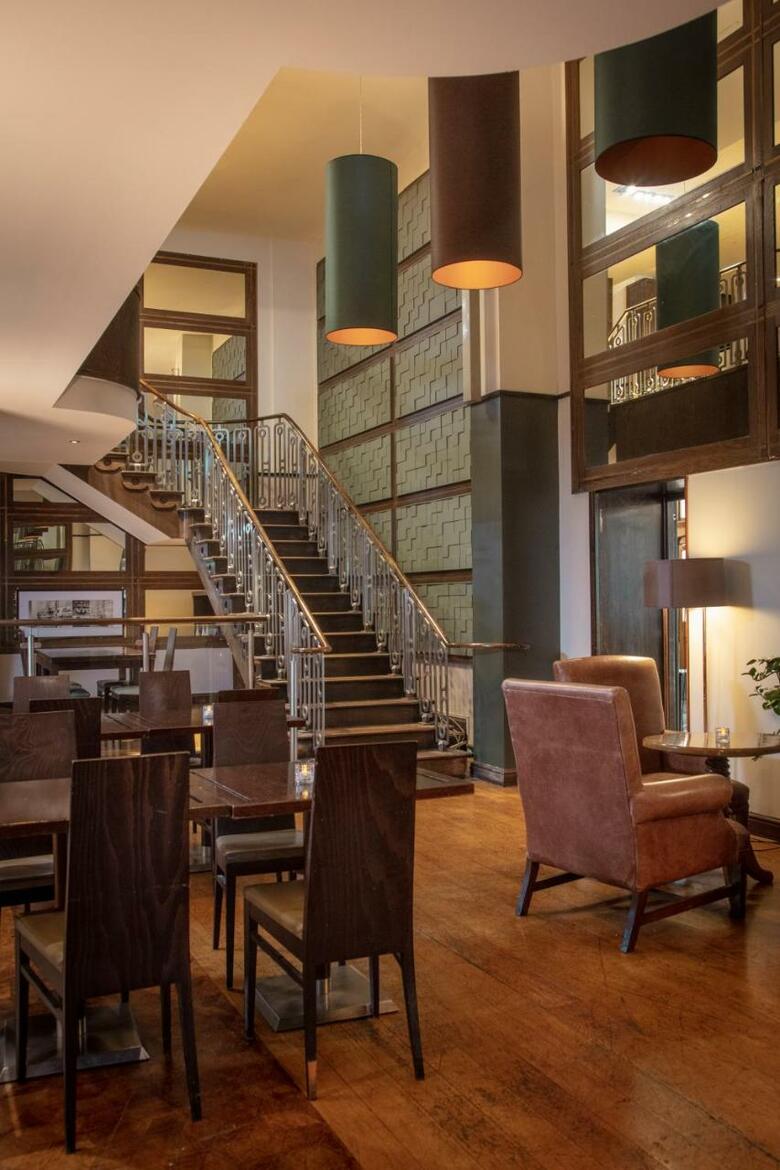 Hotel Crown Moran