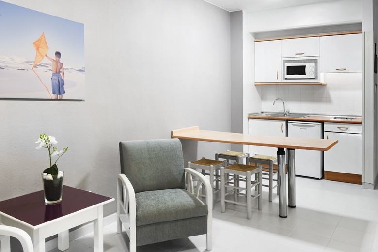 Apartamentos Elba Luc�a Sport & Suite Hotel