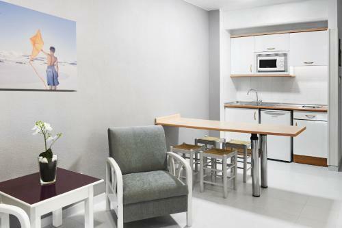 Apartamentos Elba Luc�a Sport & Suite Hotel
