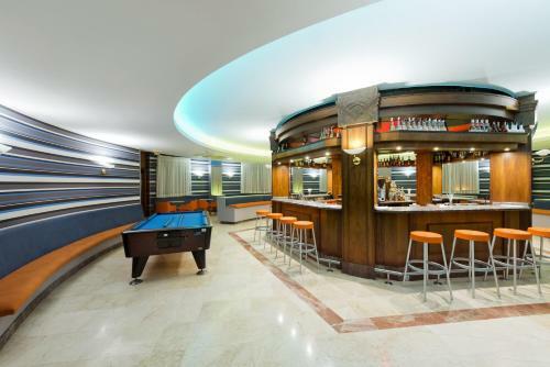 Apartamentos Elba Luc�a Sport & Suite Hotel
