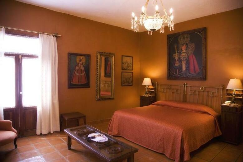 Hotel El Meson De Los Poetas