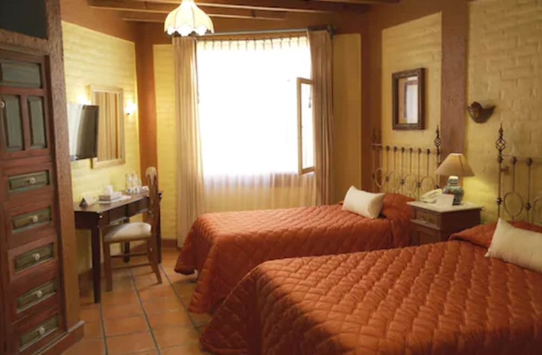 Hotel El Meson De Los Poetas