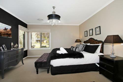Apartamento Collins Retreat - 4 Bedroom Home With Pool