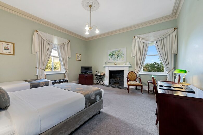 Waratah On York Bed & Breakfast