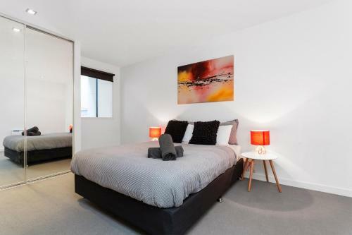 Complete Host Aqualuna Apartments