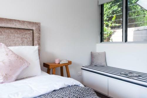 Paddington Garden Apartment