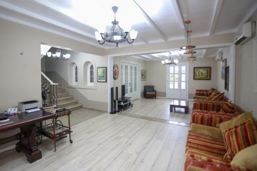 Hostal Vila Kristi