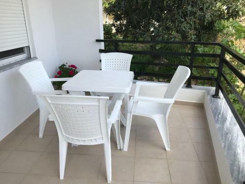 Kosta's Apartment