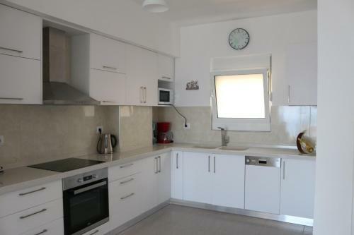 Bay View Apartment
