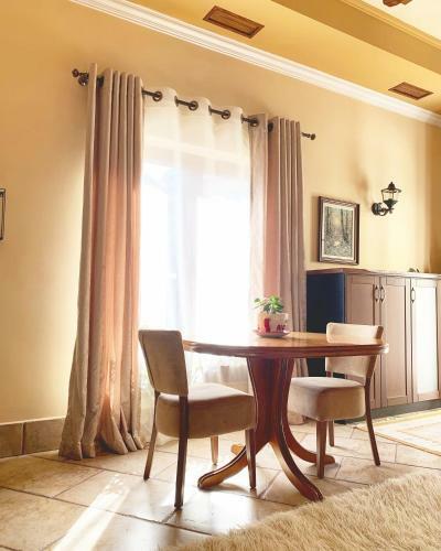 Sunshine Apartment
