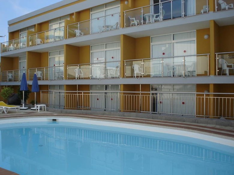 Apartamentos Karina