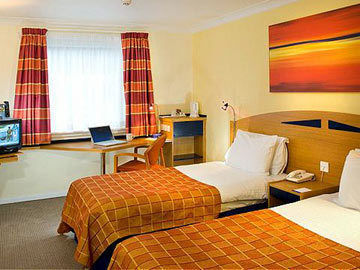 Hotel Holiday Inn Express Glasgow Airport