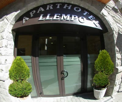 Aparthotel Llemp�