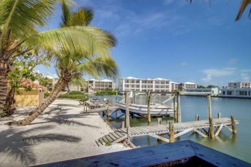 Suite F302 Mara Laguna