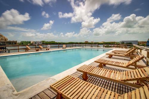 Suite F302 Mara Laguna