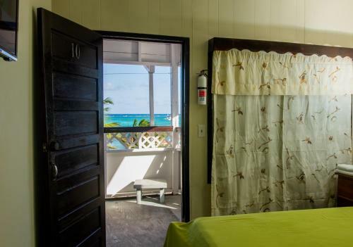 Hotel Coastal Bay