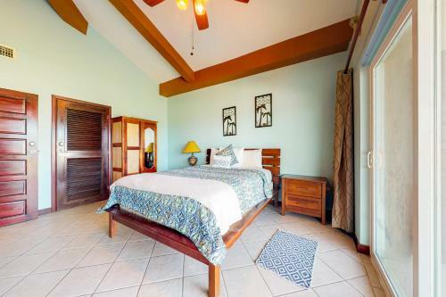Suite A302 Mara Laguna
