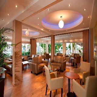 Pernera Beach Hotel