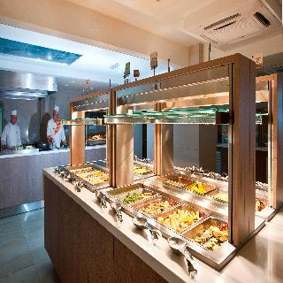 Pernera Beach Hotel