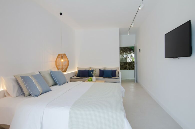 Hotel Dionysos Sea Side Resort