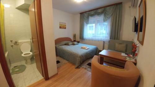 Hostal Vila San
