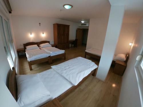 Hotel Bagari?