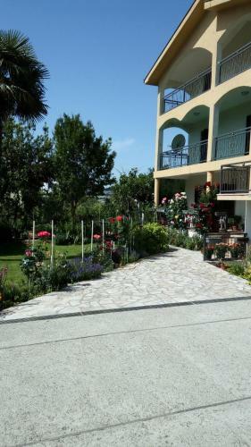 Hostal Rooms Rafomarija
