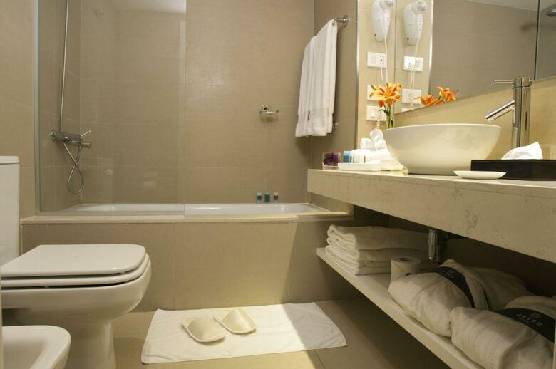 After Hotel Montevideo