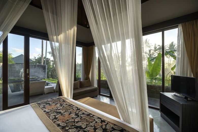 Hotel Agung Raka Bungalows
