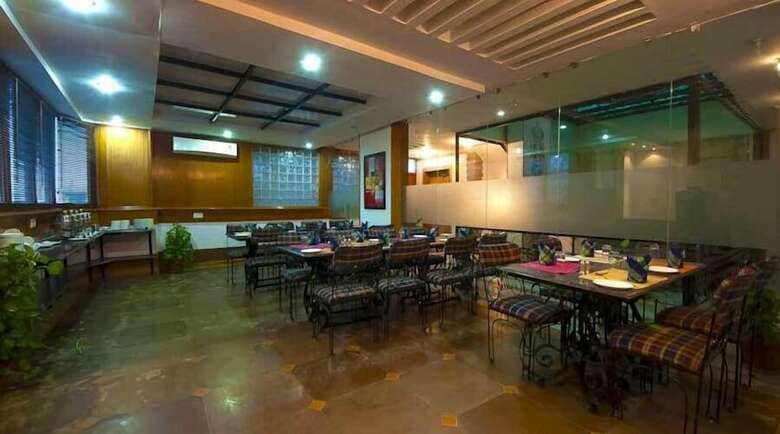 Hotel Siris 18 Gurgaon