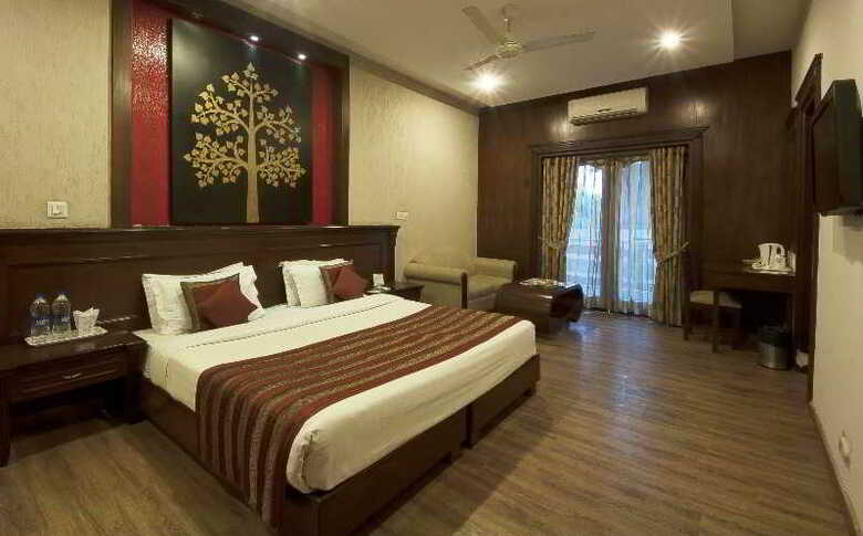 Hotel Siris 18 Gurgaon