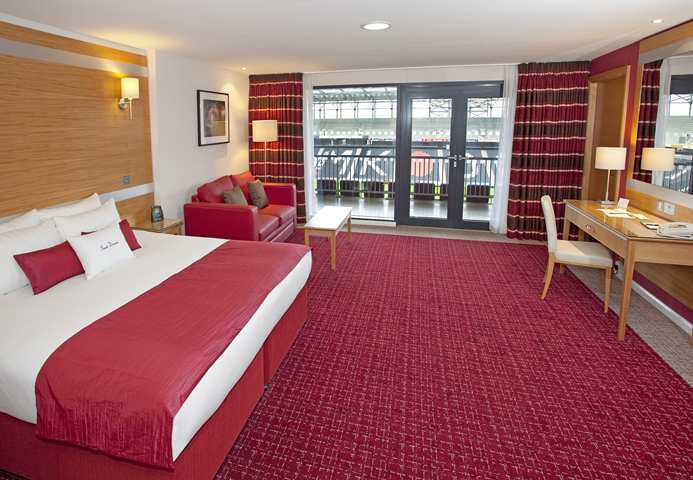 Hotel Doubletree By Hilton Milton Keynes
