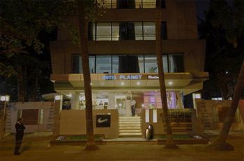 Hotel Planet Residency