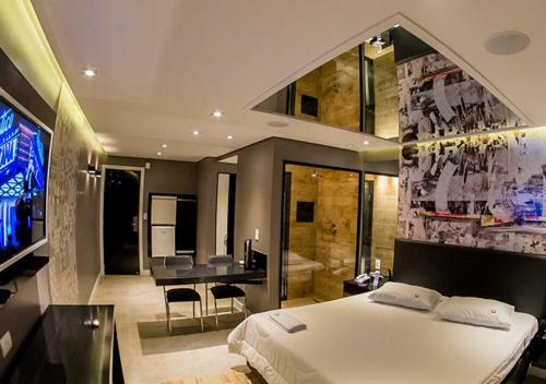 Hotel Motel Quo