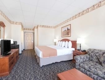 Hotel Howard Johnson Inn & Suites