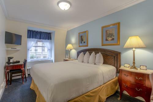 3 West Club Hotel