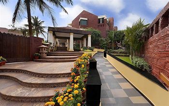 Hotel Mayfair Beach Resort