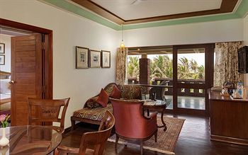 Hotel Mayfair Beach Resort