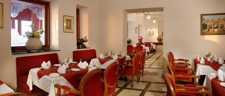 Hotel Noor Us Sabah Palace