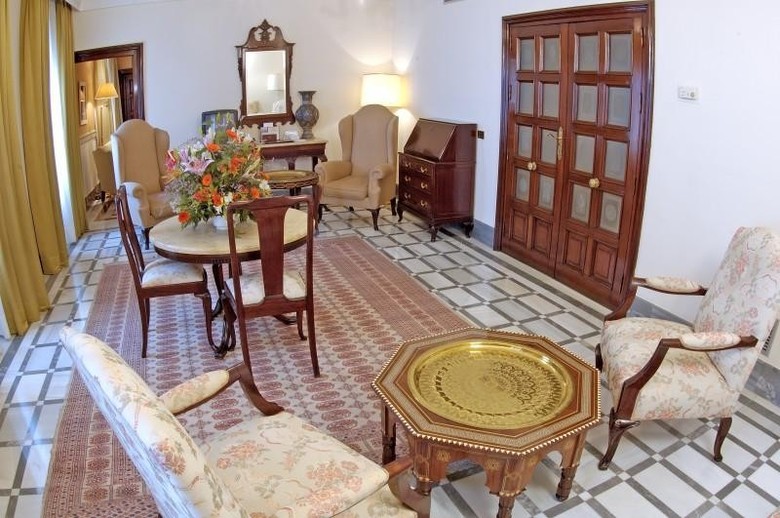 Hotel Alhambra Palace