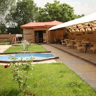 Ararat Hotel